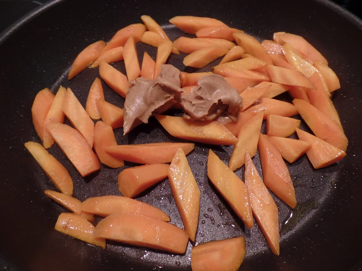 Mie-Nudeln mit Erdnuss-sauce - Rezept - Bild Nr. 3346