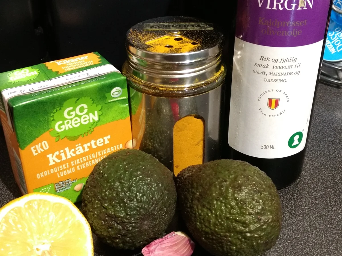 Rezept: BiNe` S AVOCADO HUMMUS MIT CHILI Bild Nr. 3340 BiNe` S AVOCADO HUMMUS MIT CHILI - Rezept - Bild Nr. 3340