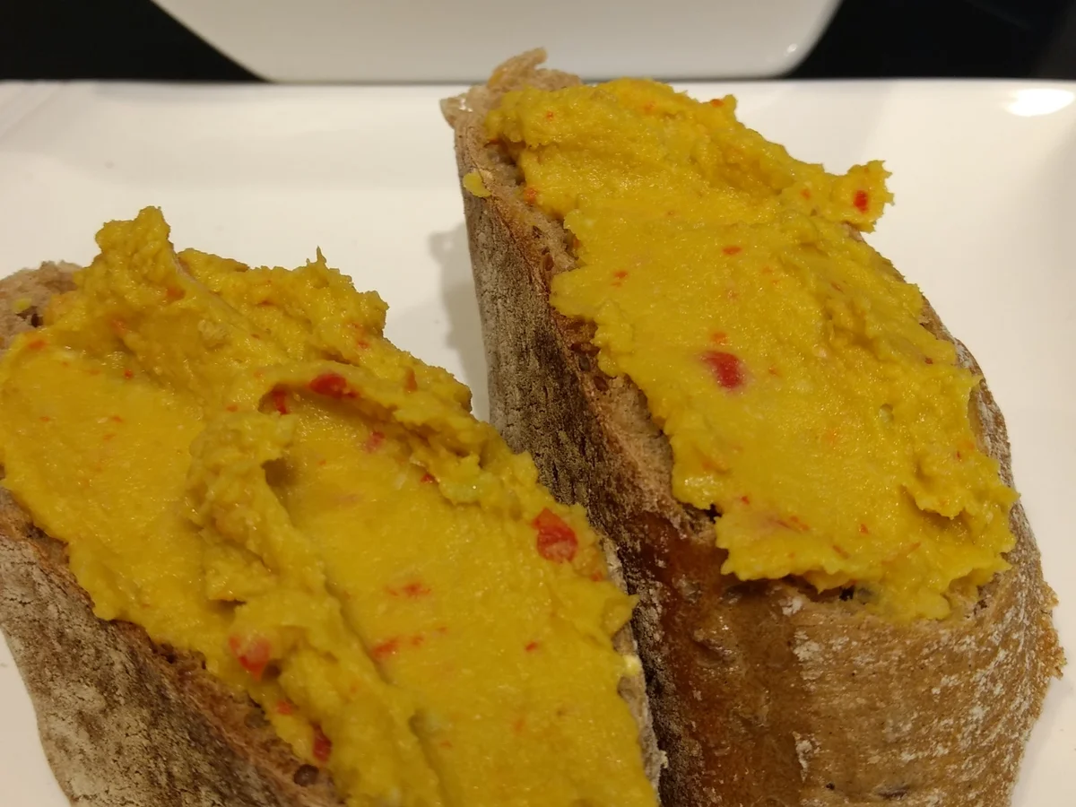 Rezept: BiNe` S AVOCADO HUMMUS MIT CHILI Bild Nr. 3338 BiNe` S AVOCADO HUMMUS MIT CHILI - Rezept - Bild Nr. 3338