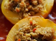 Vegetarisch: Mit Hirse gefüllte runde Zucchini auf Tomatensoße - Rezept - Bild Nr. 2