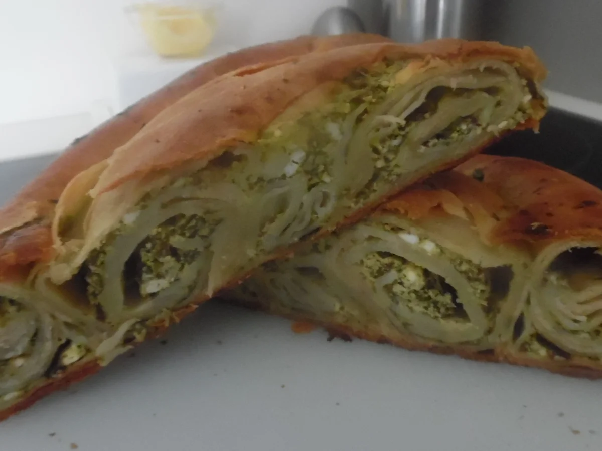 Baniza mit Spinat-Feta-Füllung - Rezept - Bild Nr. 3354