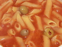 Nudel-Tomaten-Topf mit Oliven - Rezept - Bild Nr. 2