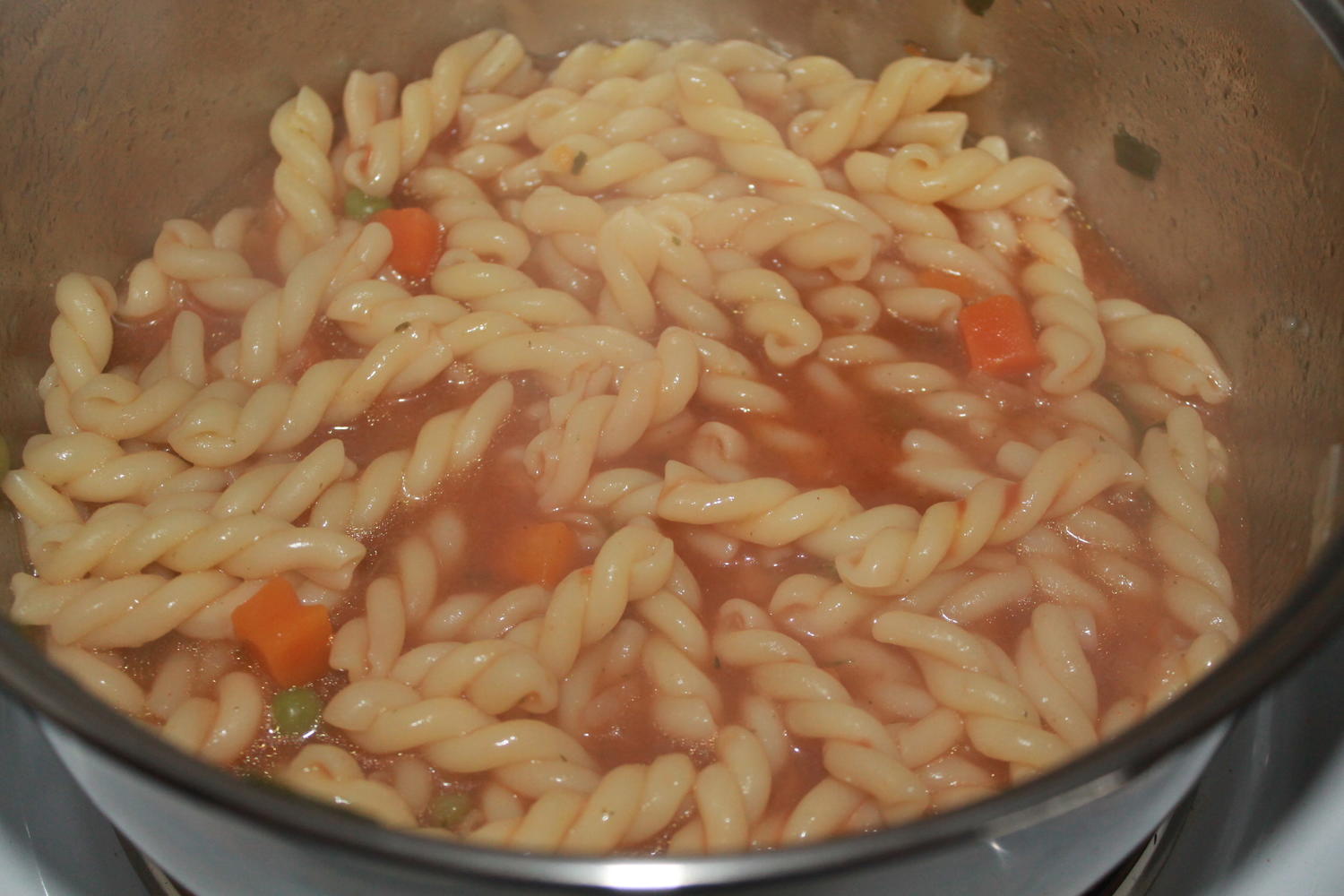 Nudel-Gemüse-Tomaten-Suppe - Rezept mit Bild - kochbar.de