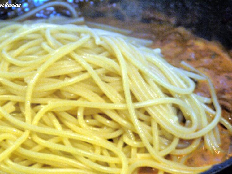 Spaghetti mit Champignons - Rezept mit Bild - kochbar.de