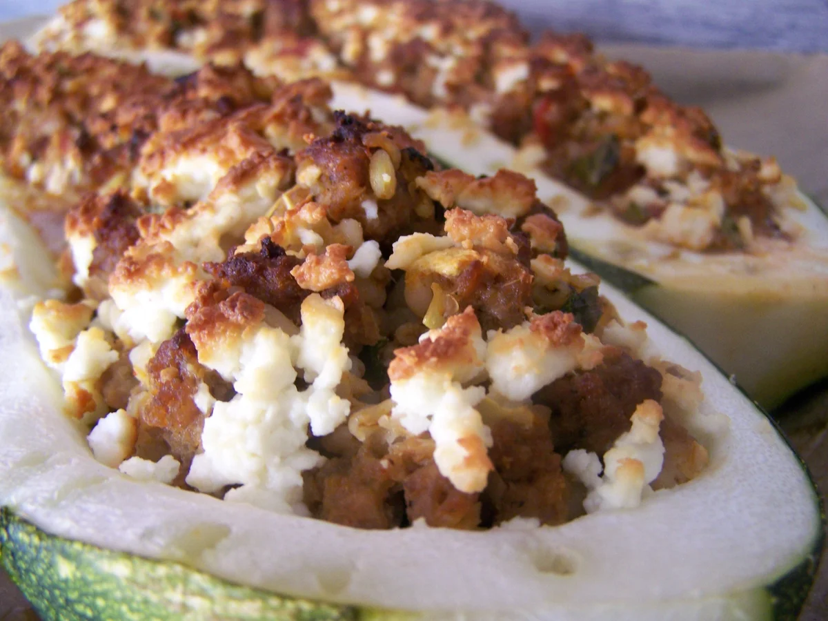 Ein Traum von einer Zucchini, gefüllt - Rezept - Bild Nr. 3401