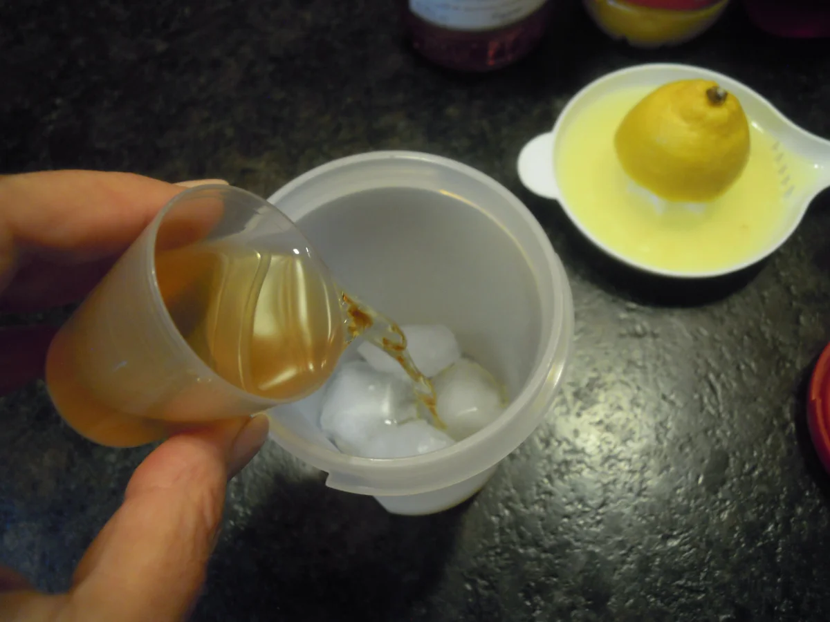 Florida Comfort on Ice - na, wie wärs mit einem kleinen Sommercocktail ? - Rezept - Bild Nr. 3379