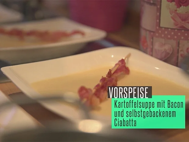 Rezept: Kartoffelsuppe mit Bacon und selbstgebackenem Ciabatta Bild Nr. 2 Kartoffelsuppe mit Bacon und selbstgebackenem Ciabatta - Rezept - Bild Nr. 2