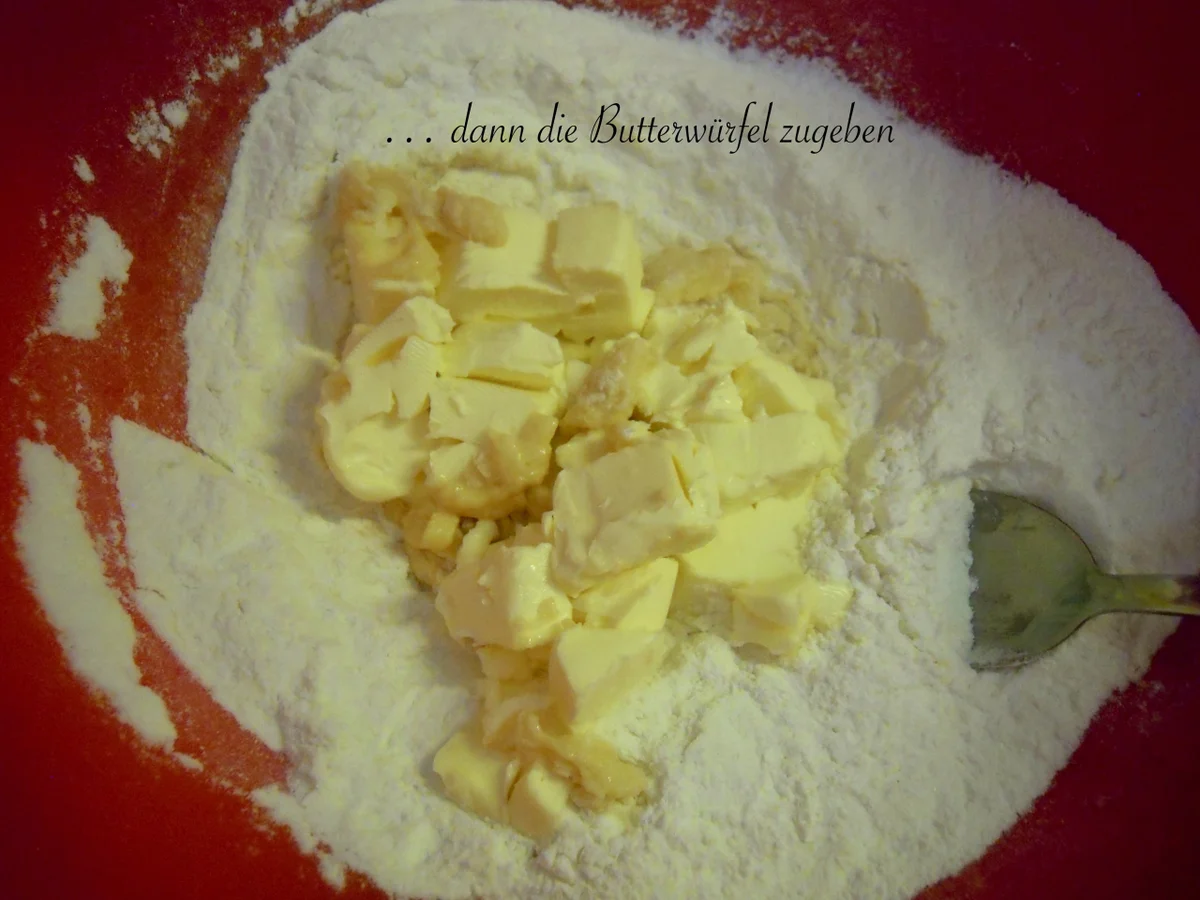 Gedeckte Mürbteig - Apfeltorte mit feiner Grießfüllung - Rezept - Bild Nr. 3392