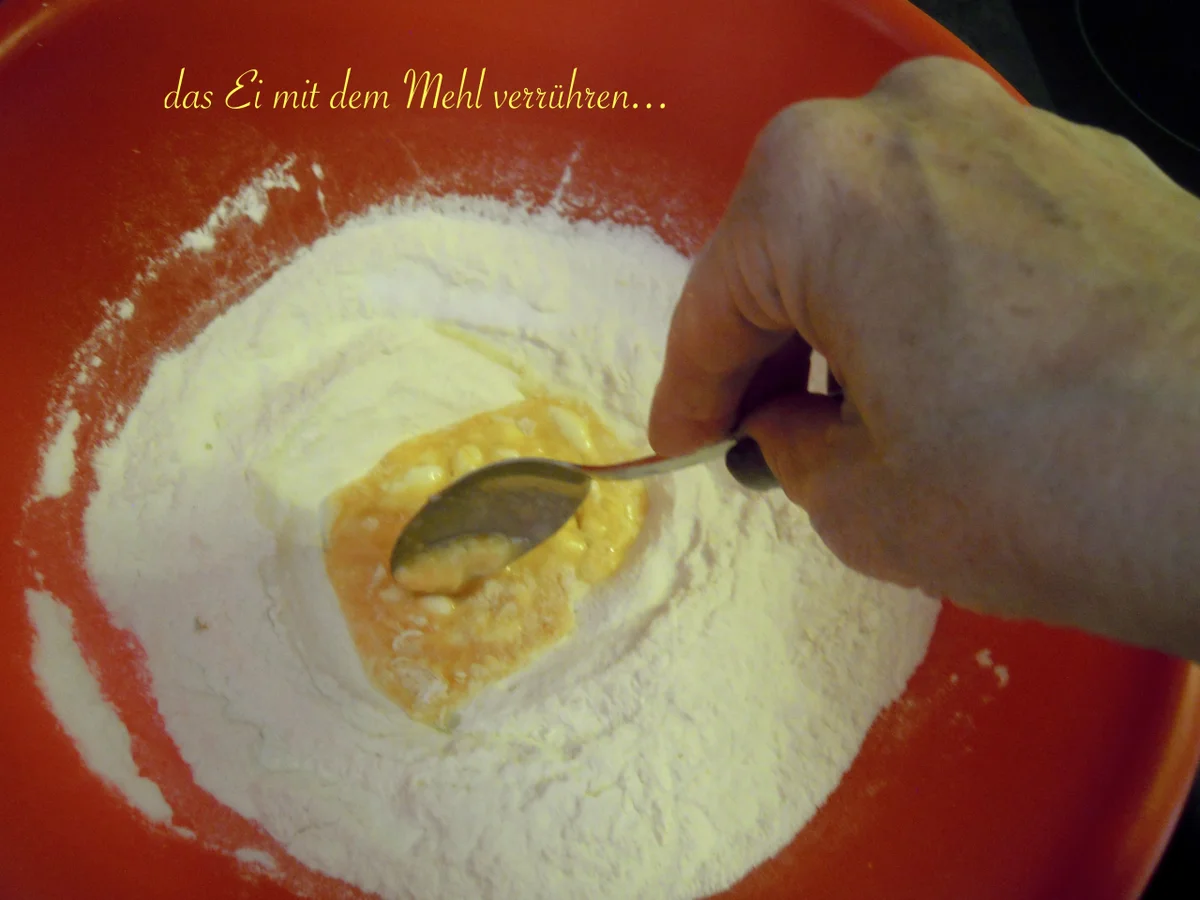 Gedeckte Mürbteig - Apfeltorte mit feiner Grießfüllung - Rezept - Bild Nr. 3394