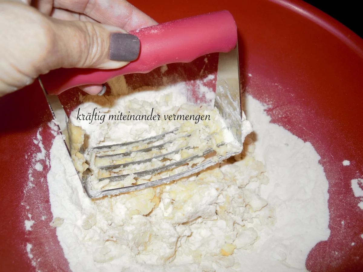 Gedeckte Mürbteig - Apfeltorte mit feiner Grießfüllung - Rezept - Bild Nr. 3398