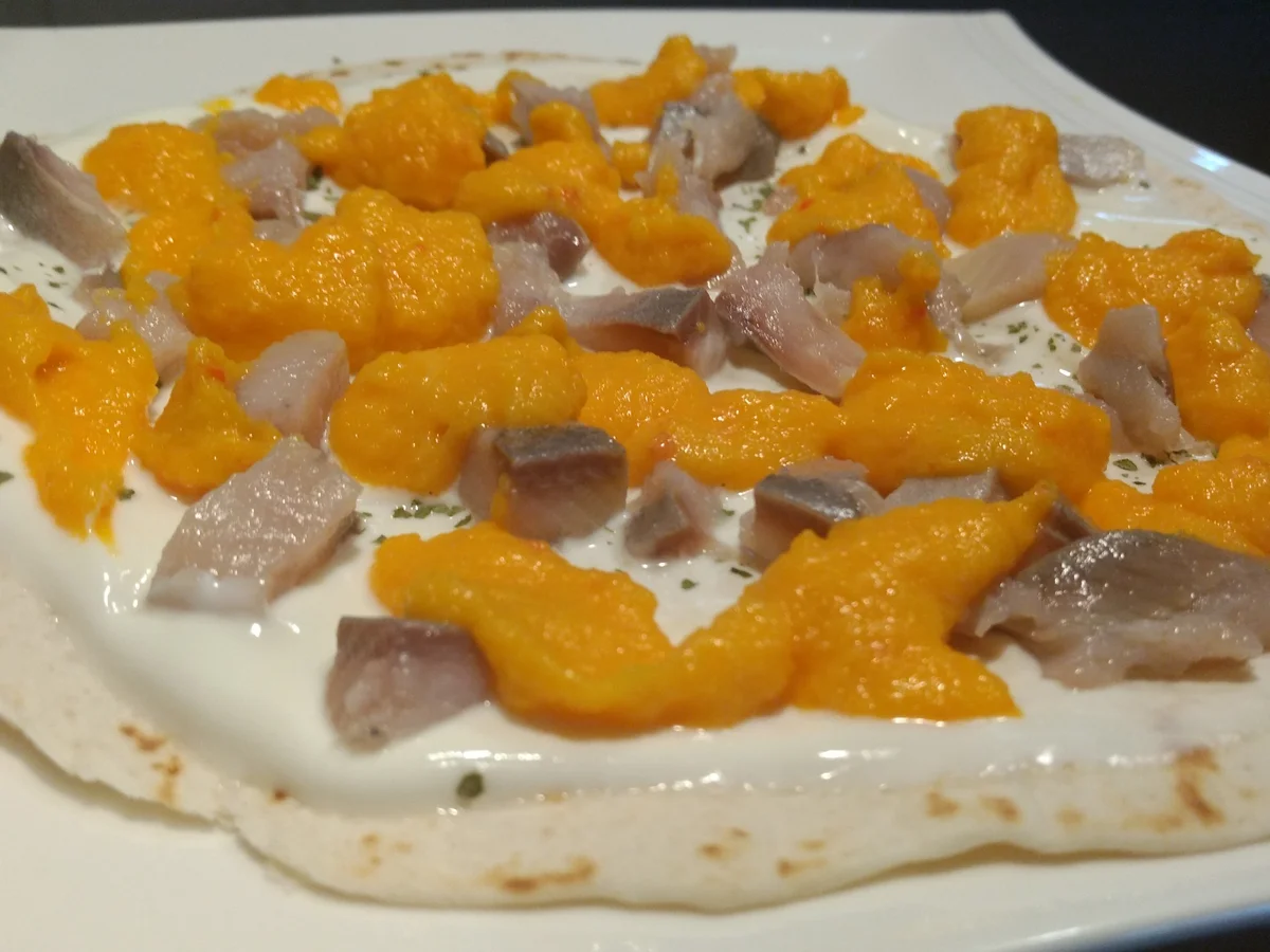 Rezept: BiNe` S MATJESWRAPS MIT MANGOPÜREE Bild Nr. 3404 BiNe` S MATJESWRAPS MIT MANGOPÜREE - Rezept - Bild Nr. 3404