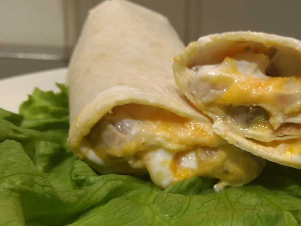 Rezept: BiNe` S MATJESWRAPS MIT MANGOPÜREE Bild Nr. 3408 BiNe` S MATJESWRAPS MIT MANGOPÜREE - Rezept - Bild Nr. 3408