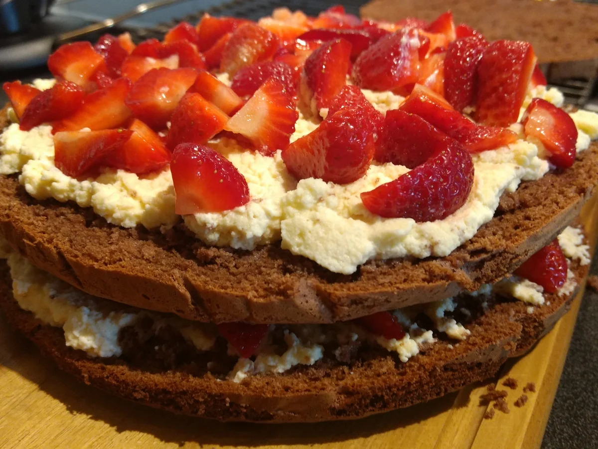 BiNe` S ERDBEER - AMARULATORTE - Rezept - Bild Nr. 3412