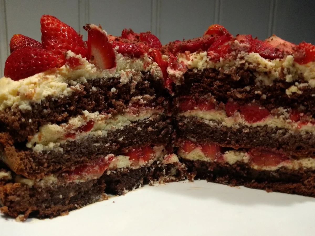 BiNe` S ERDBEER - AMARULATORTE - Rezept - Bild Nr. 3416