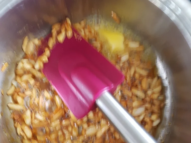 Konfekt eine Praline für die "pralinenregine" - Rezept - Bild Nr. 3424