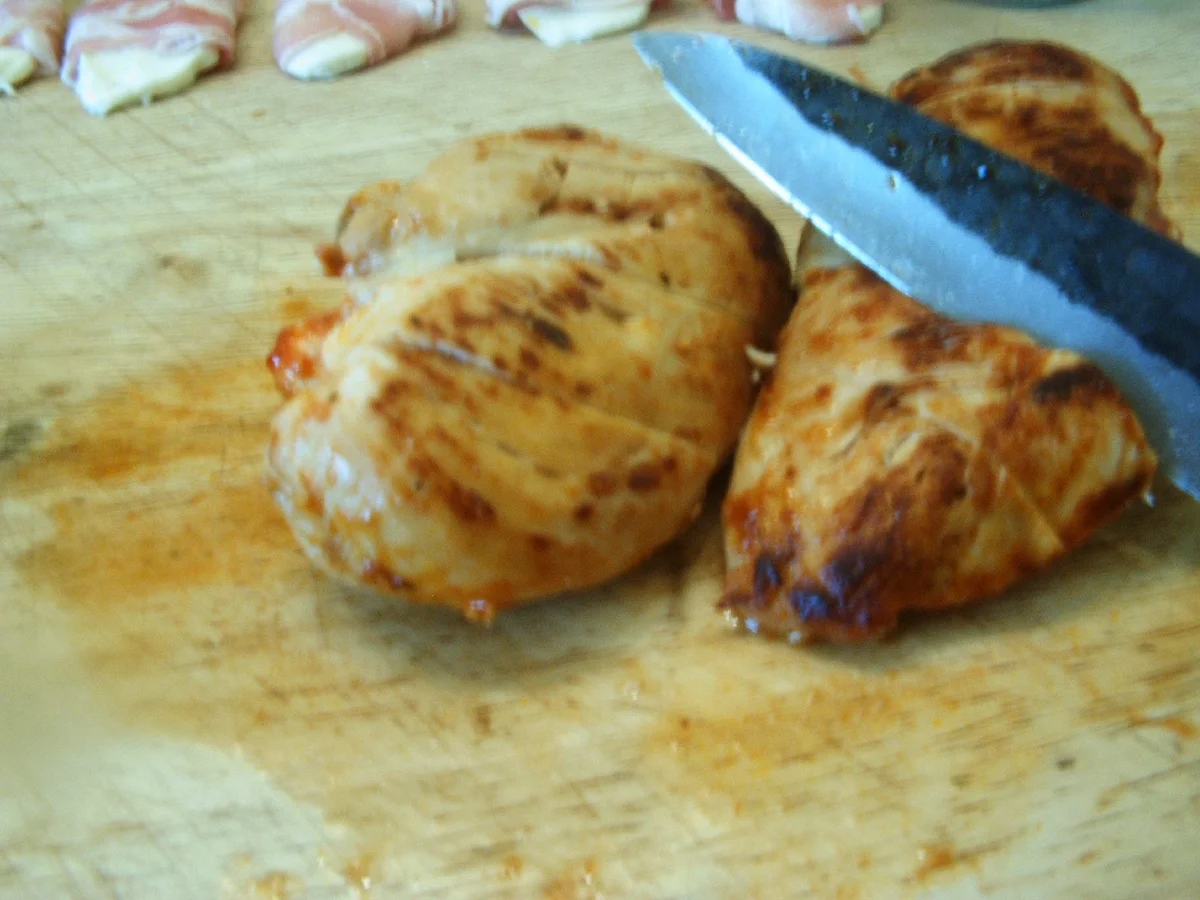 Hähnchenbrust mit Mozarella und Bacon - Rezept - Bild Nr. 3434