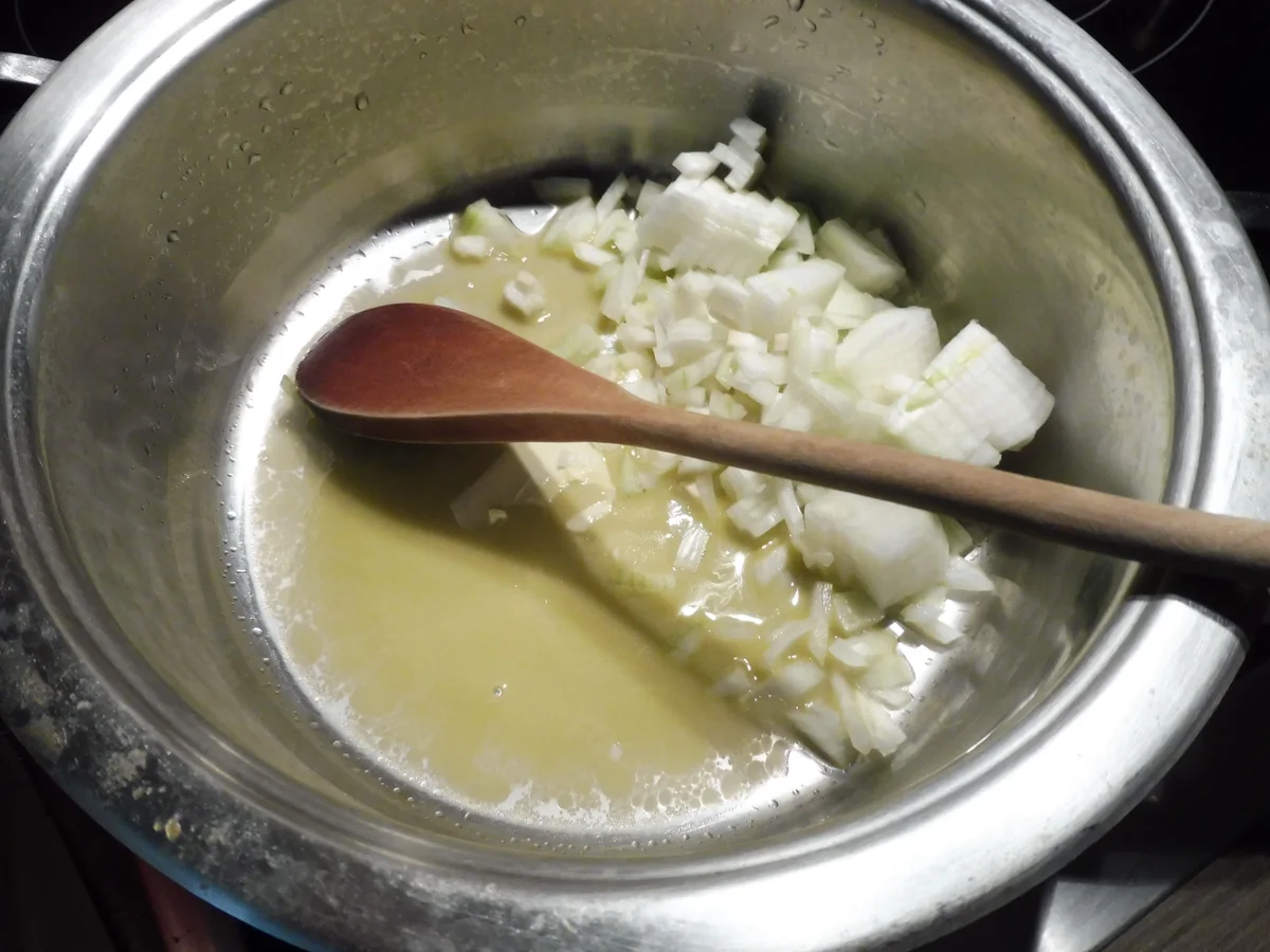 Rezept: Pfifferlinge in Sahnesoße zu Pfannkuchen. Bild Nr. 3430 Pfifferlinge in Sahnesoße zu Pfannkuchen. - Rezept - Bild Nr. 3430