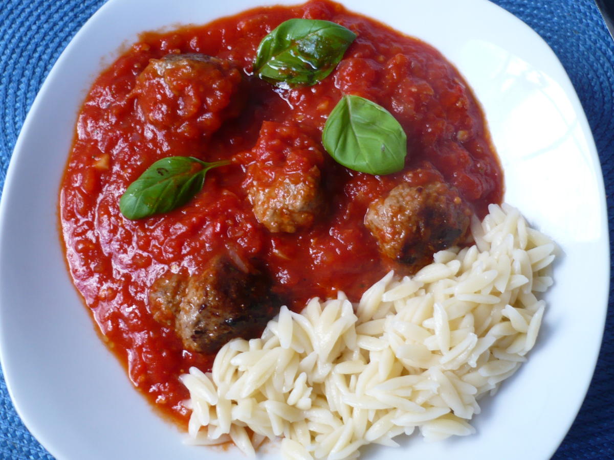 Parmesan Hackb Llchen Mit Tomatenso E Rezept Kochbar De