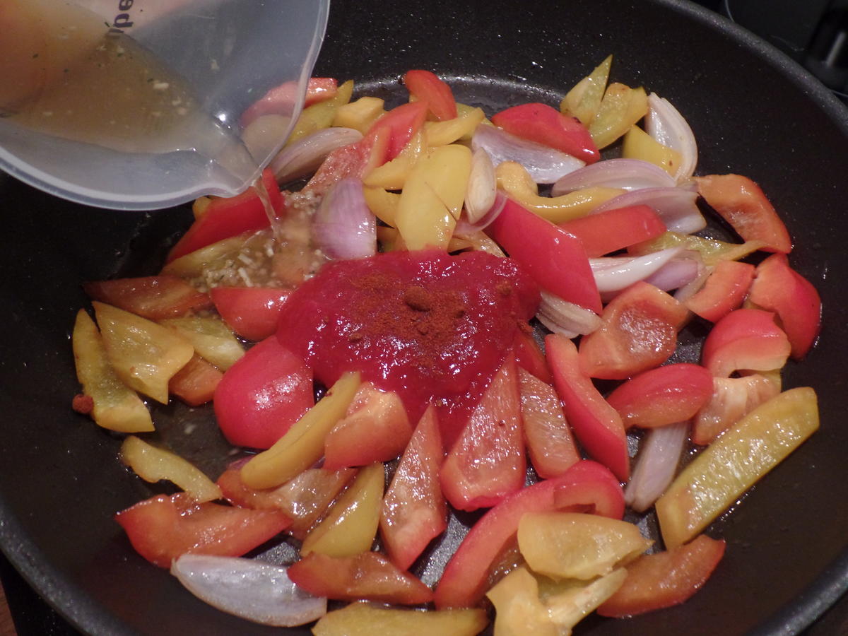 Putenbrust mit Paprikagemüse und Petersilien-Polenta - Rezept - Bild Nr. 3440