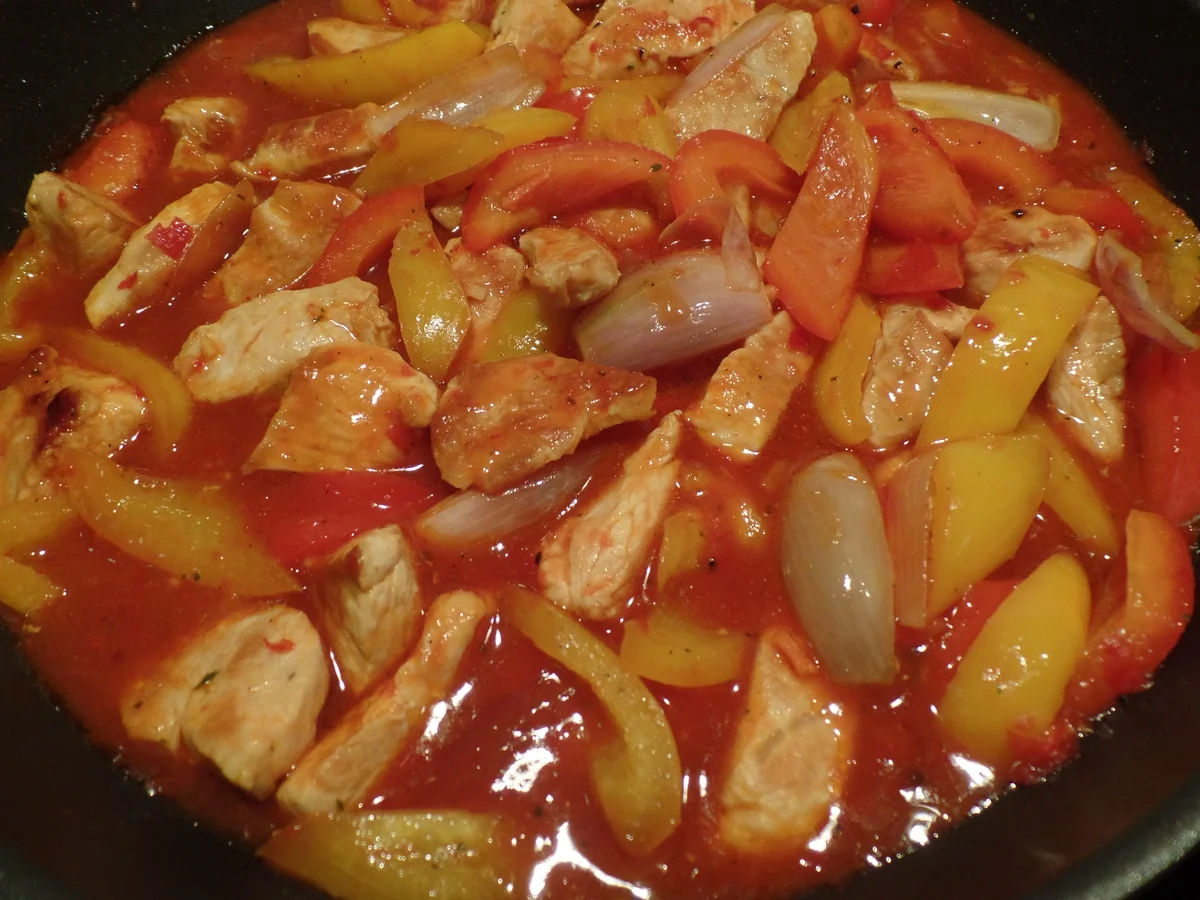 Rezept: Putenbrust mit Paprikagemüse und Petersilien-Polenta Bild Nr. 3443 Putenbrust mit Paprikagemüse und Petersilien-Polenta - Rezept - Bild Nr. 3443