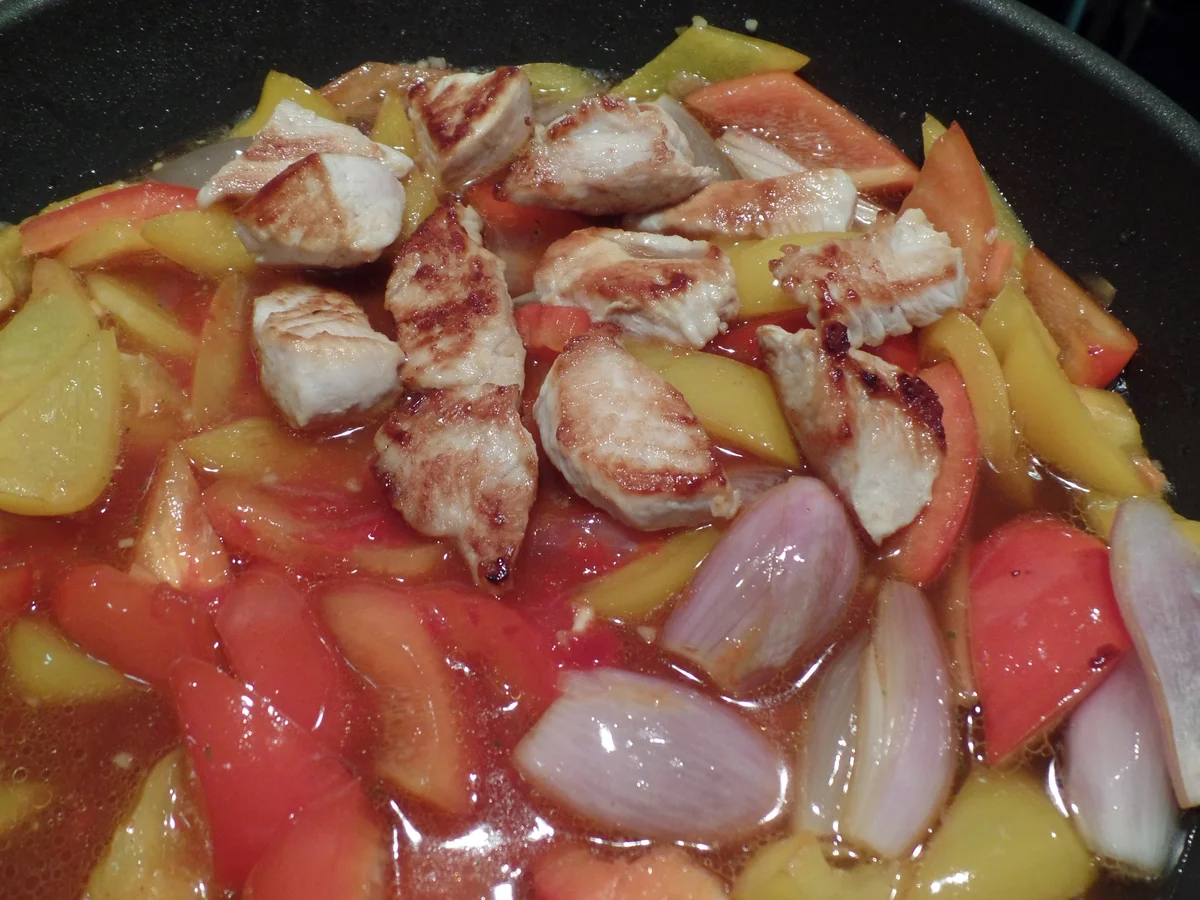 Rezept: Putenbrust mit Paprikagemüse und Petersilien-Polenta Bild Nr. 3444 Putenbrust mit Paprikagemüse und Petersilien-Polenta - Rezept - Bild Nr. 3444