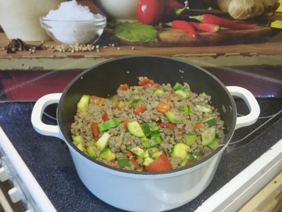 Rezept: Gnocchiauflauf mit Hackfleisch und Gemüse Bild Nr. 3434 Gnocchiauflauf mit Hackfleisch und Gemüse - Rezept - Bild Nr. 3434