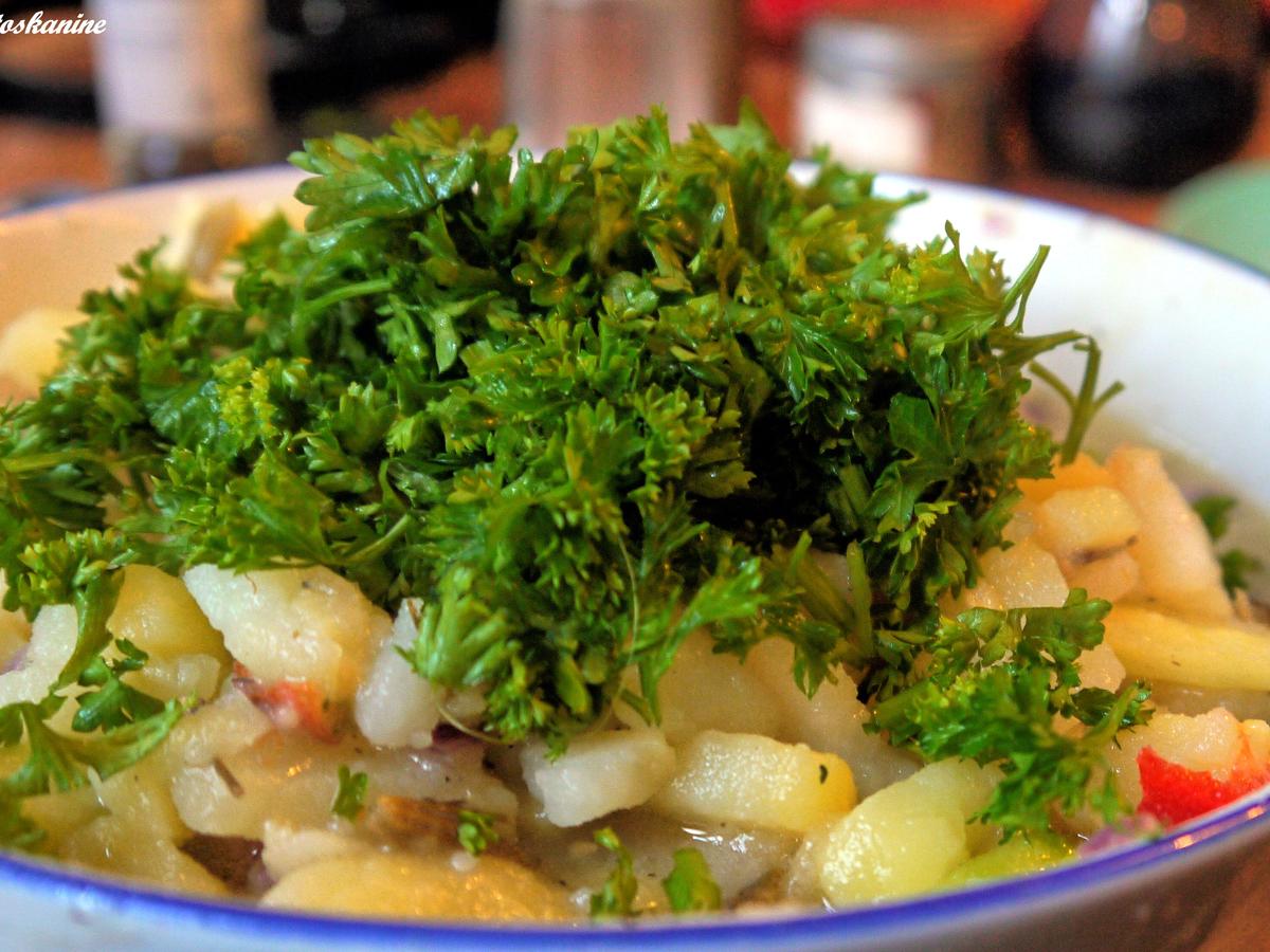 Kartoffelsalat mit grüner Gurke - Rezept - kochbar.de