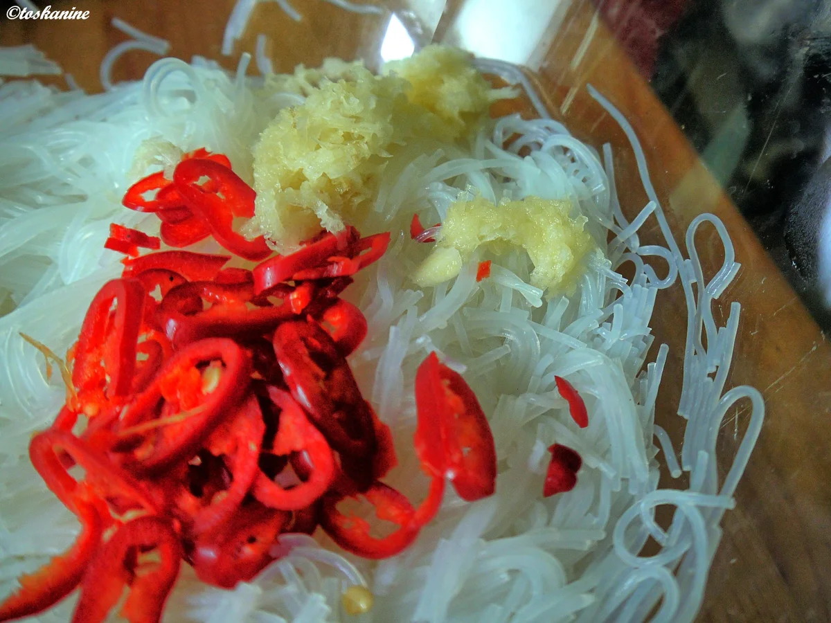 Scharfer Glasnudelsalat mit Teriyakihuhn - Rezept - Bild Nr. 5