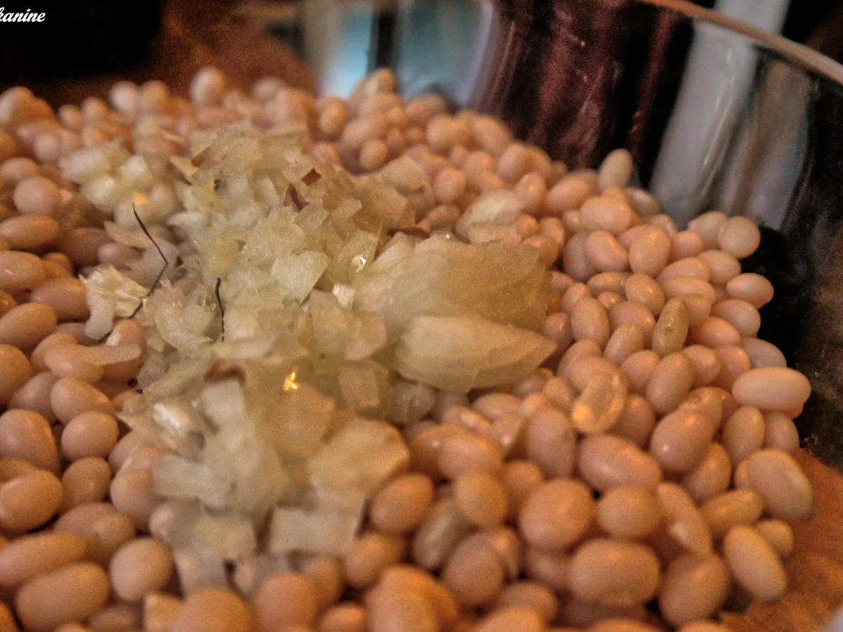 Pikanter Bohnen-Oliven-Salat - Rezept - Bild Nr. 3443