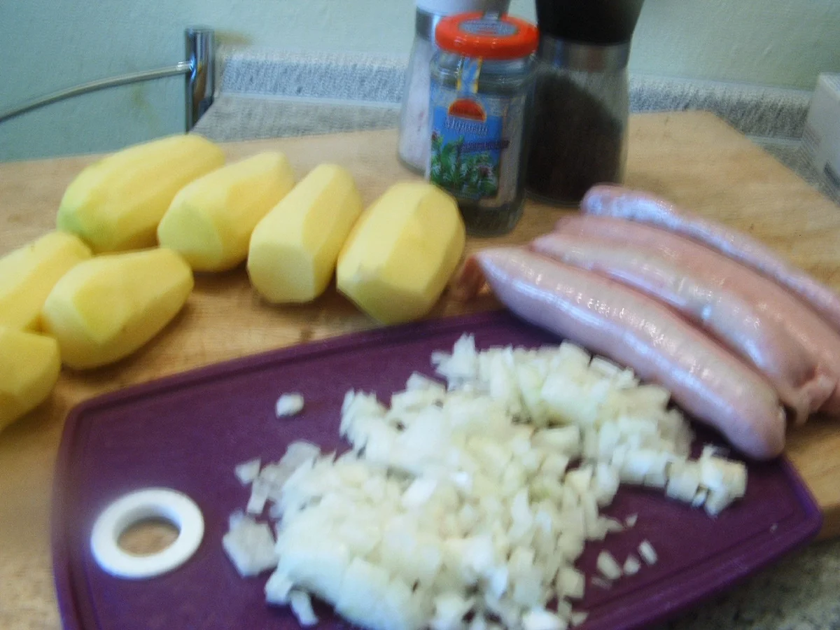 Rezept: Rösti-Bratwurst-Pfanne Bild Nr. 3444 Rösti-Bratwurst-Pfanne - Rezept - Bild Nr. 3444