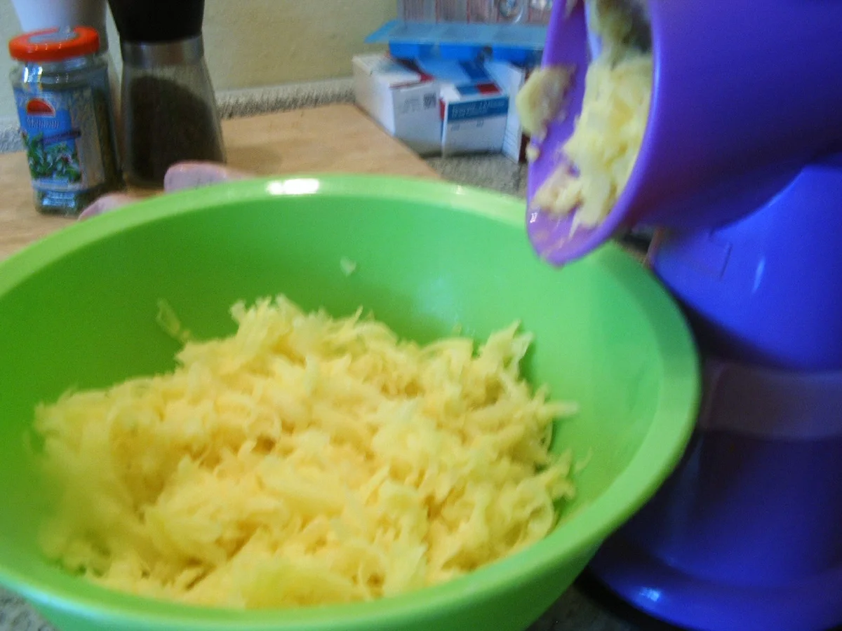 Rezept: Rösti-Bratwurst-Pfanne Bild Nr. 3445 Rösti-Bratwurst-Pfanne - Rezept - Bild Nr. 3445