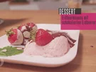Frische Felderdbeeren an schokolierten Erdbeeren mit Erdbeermousse und heißer Schokolade - Rezept - Bild Nr. 2