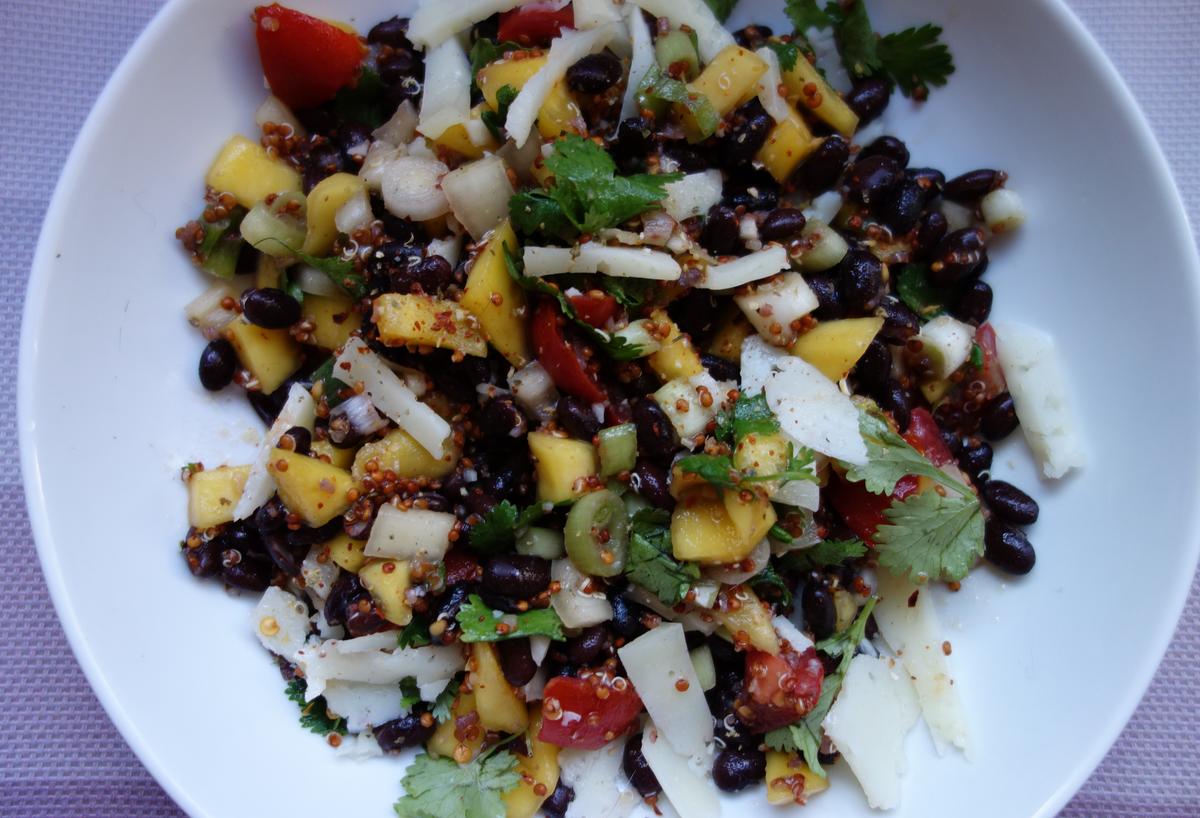 schwarze Bohnen-Quinoa-Salat - Rezept - Bild Nr. 3455