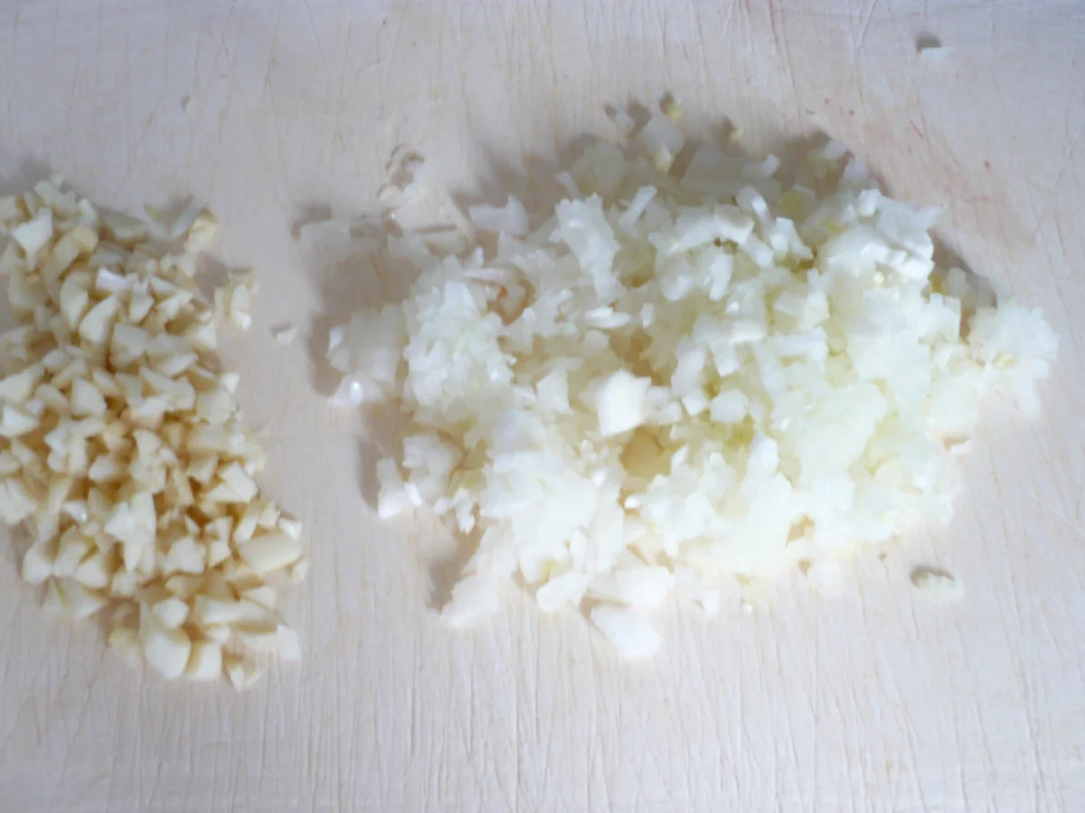 Hähnchenkeulen auf Tomatensugo - Rezept - Bild Nr. 3459