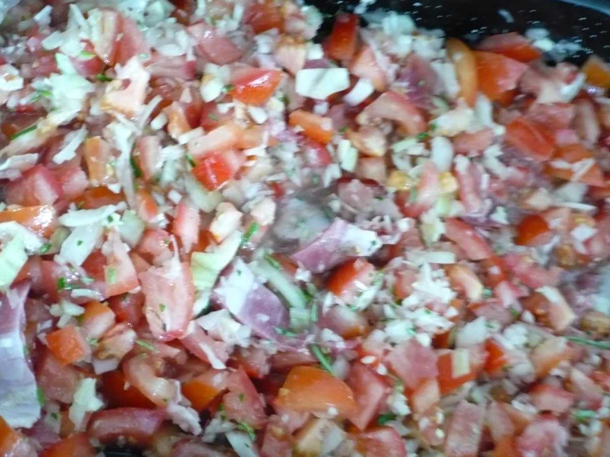 Hähnchenkeulen auf Tomatensugo - Rezept - Bild Nr. 3463