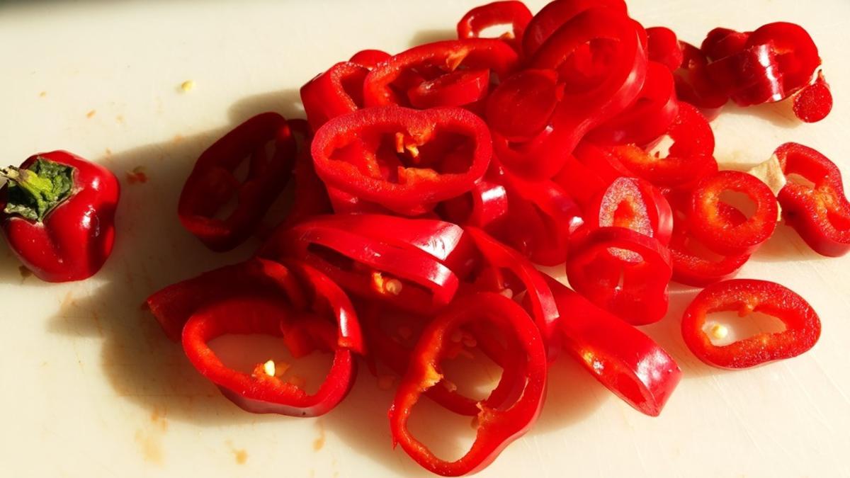 Pilz-Tomaten-Paprika Sosse - Rezept - Bild Nr. 3466