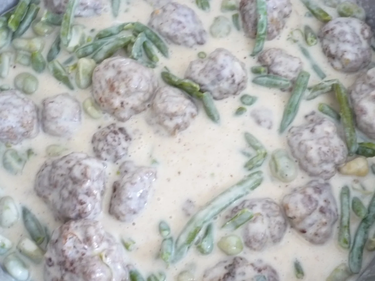 Bohnen - Eintopf mit Hackklößchen - Rezept - Bild Nr. 5