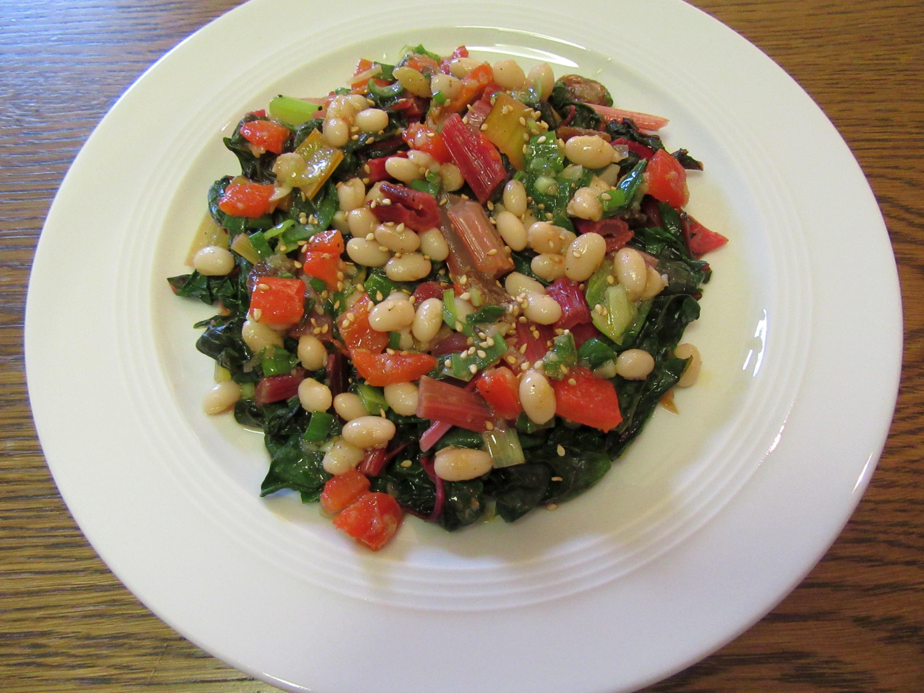 Bilder für lauwarmer Mangoldsalat mit weißen Bohnen - Rezept