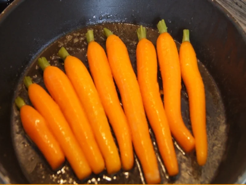 Leiterchen mit karamellisierten Möhrchen und Kartoffelstampf - Rezept - Bild Nr. 3479