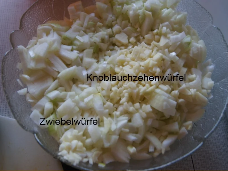Rezept: Rindergulasch mit Zwiebeln und roten Paprikas Bild Nr. 3475 Rindergulasch mit Zwiebeln und roten Paprikas - Rezept - Bild Nr. 3475