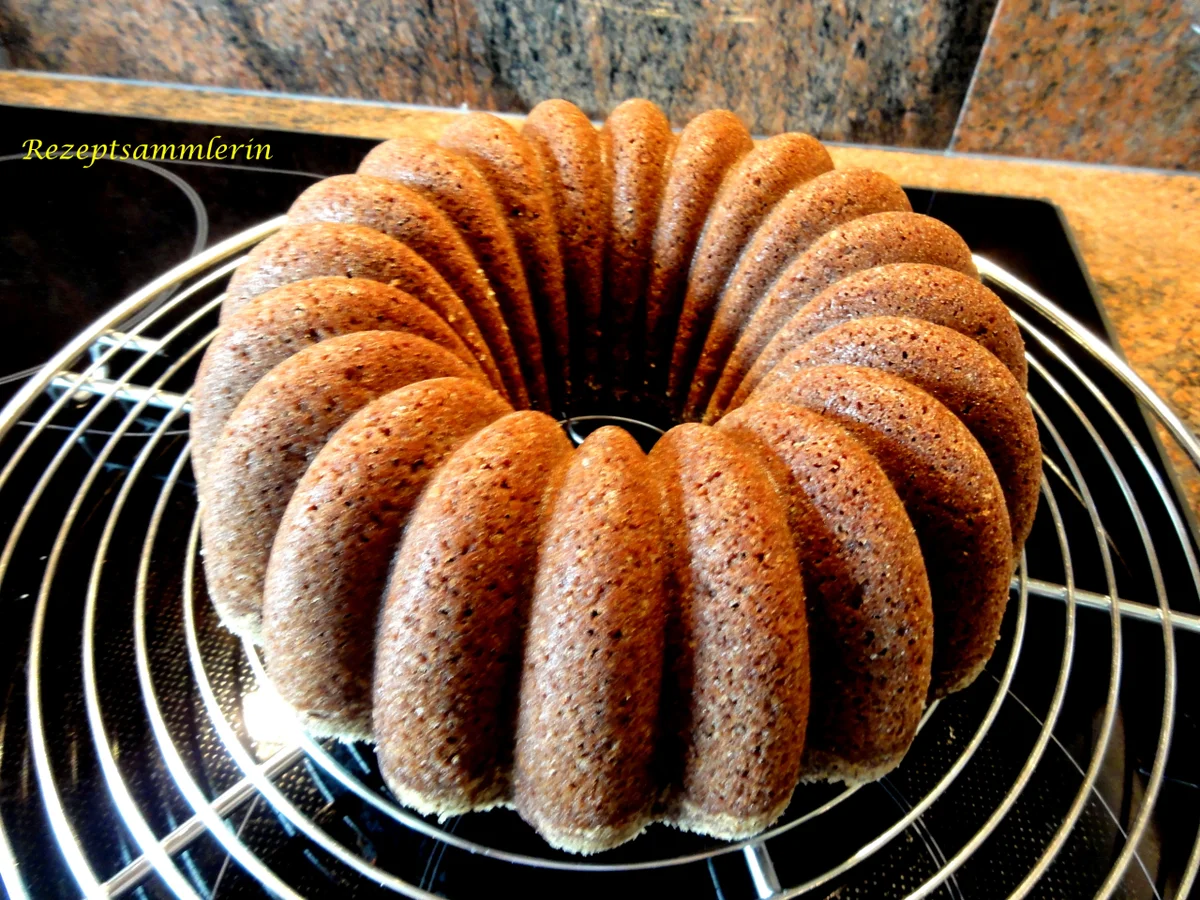 Rezept: Rührteig: saftiger SCHOKOLADENKRANZ Bild Nr. 3488 Rührteig: saftiger SCHOKOLADENKRANZ - Rezept - Bild Nr. 3488