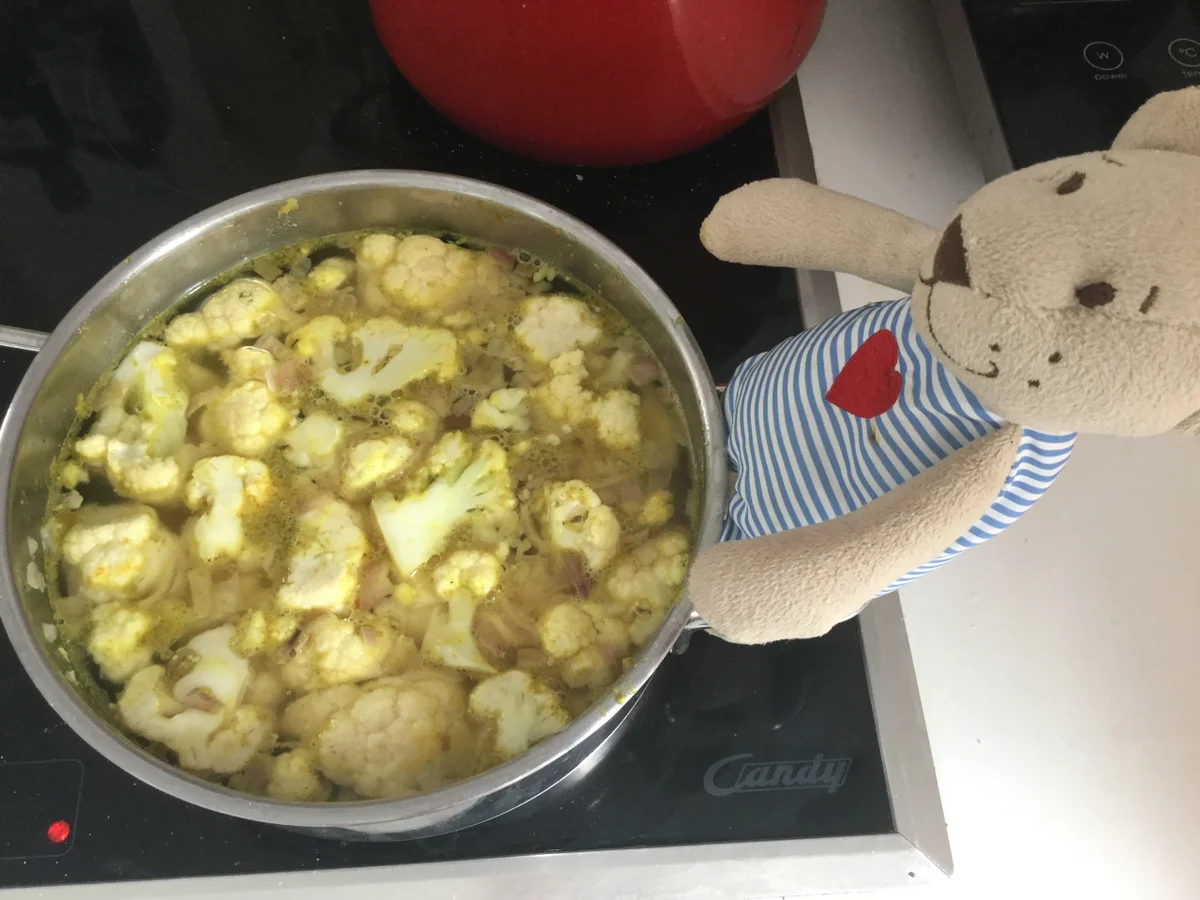 Rezept: Blumenkohlsuppe mit Kurkuma Bild Nr. 3512 Blumenkohlsuppe mit Kurkuma - Rezept - Bild Nr. 3512