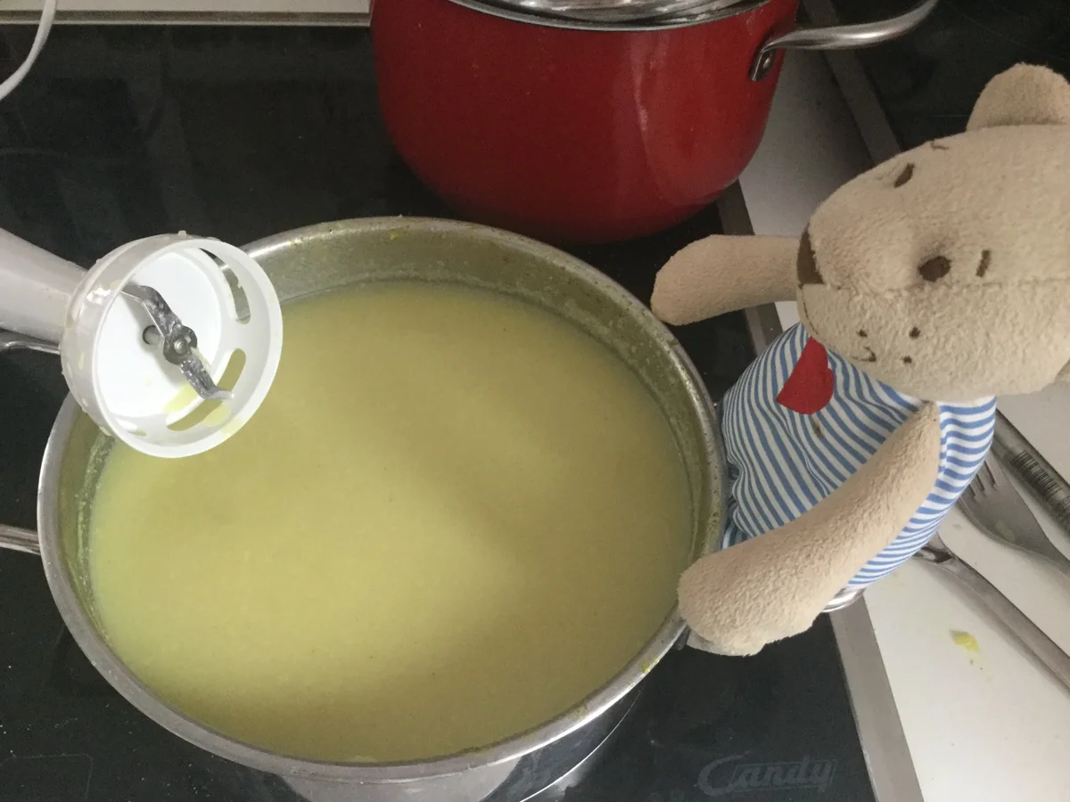 Rezept: Blumenkohlsuppe mit Kurkuma Bild Nr. 3513 Blumenkohlsuppe mit Kurkuma - Rezept - Bild Nr. 3513