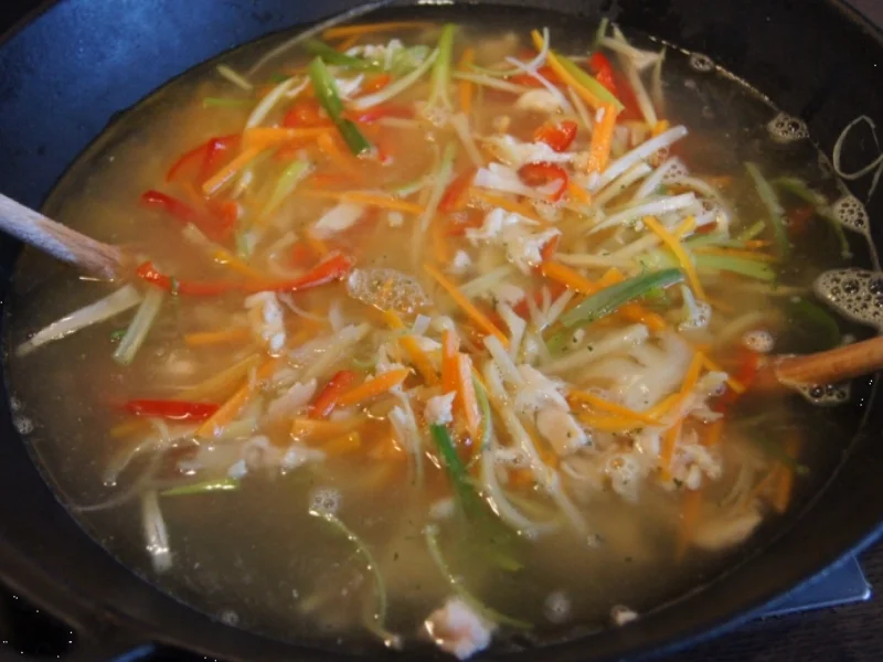 Asiatische Hähnchenbrustfiletsuppe mit Gemüse - Rezept - Bild Nr. 3521