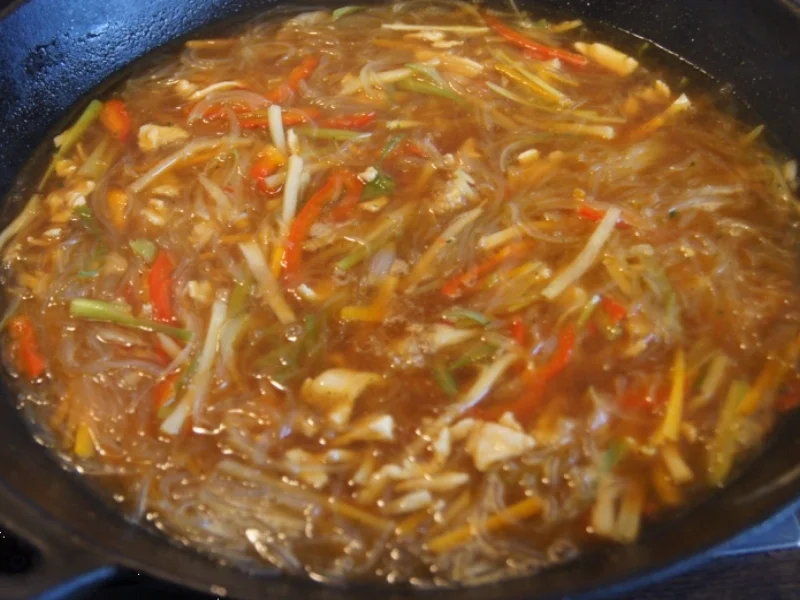 Asiatische Hähnchenbrustfiletsuppe mit Gemüse - Rezept - Bild Nr. 3523