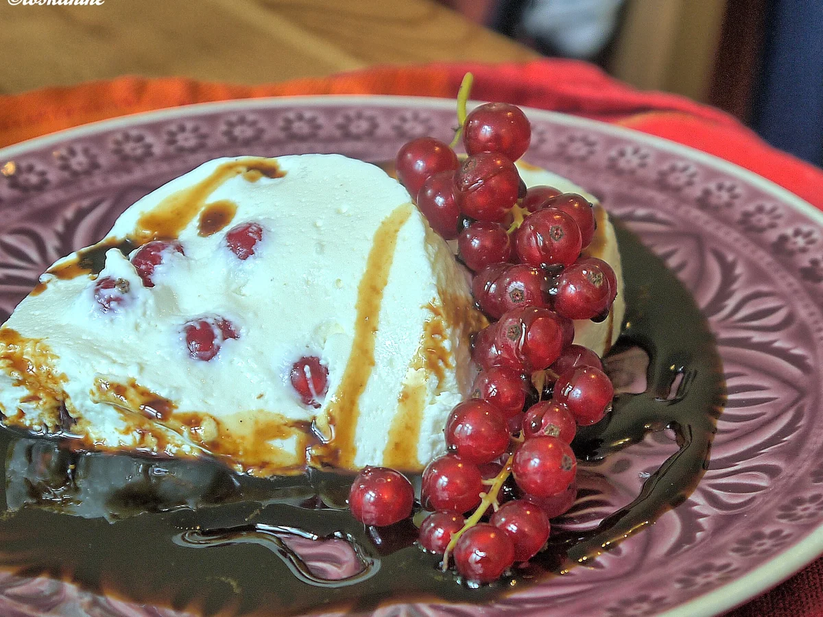 Rezept: Johannisbeerterrine mit Kaffeesirup Bild Nr. 3525 Johannisbeerterrine mit Kaffeesirup - Rezept - Bild Nr. 3525