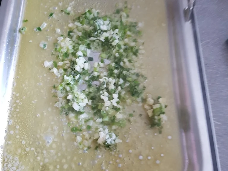 Thunfischsteak auf Pernodcreme Erbsenbett à la Biggi - Rezept - Bild Nr. 3527