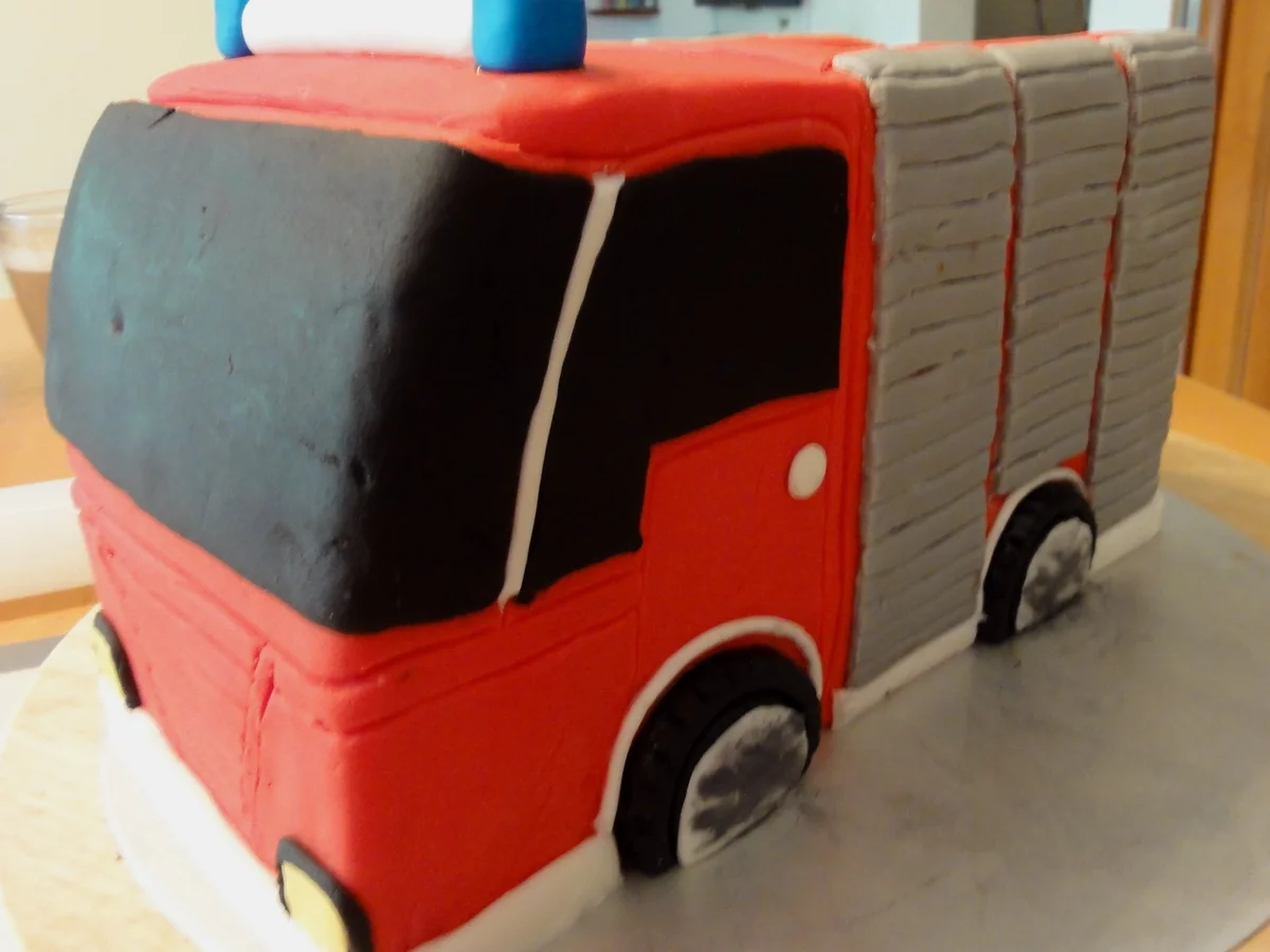 Biskuit:  3D - TORTENBODEN - VARIANTEN - Rezept - Bild Nr. 3540