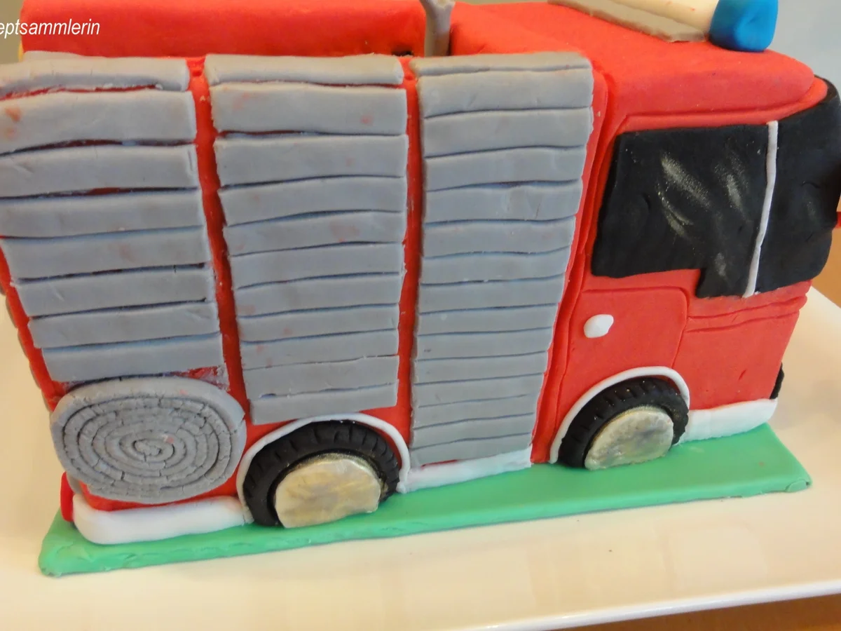 Biskuit:  3D - TORTENBODEN - VARIANTEN - Rezept - Bild Nr. 3543