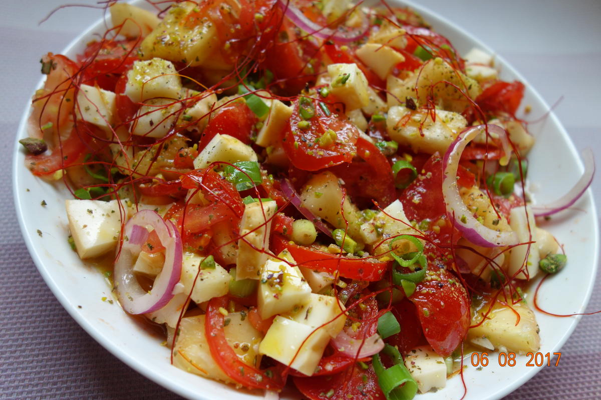 Tomaten-Ananas-Salat mit Scamorza - Rezept - Bild Nr. 2